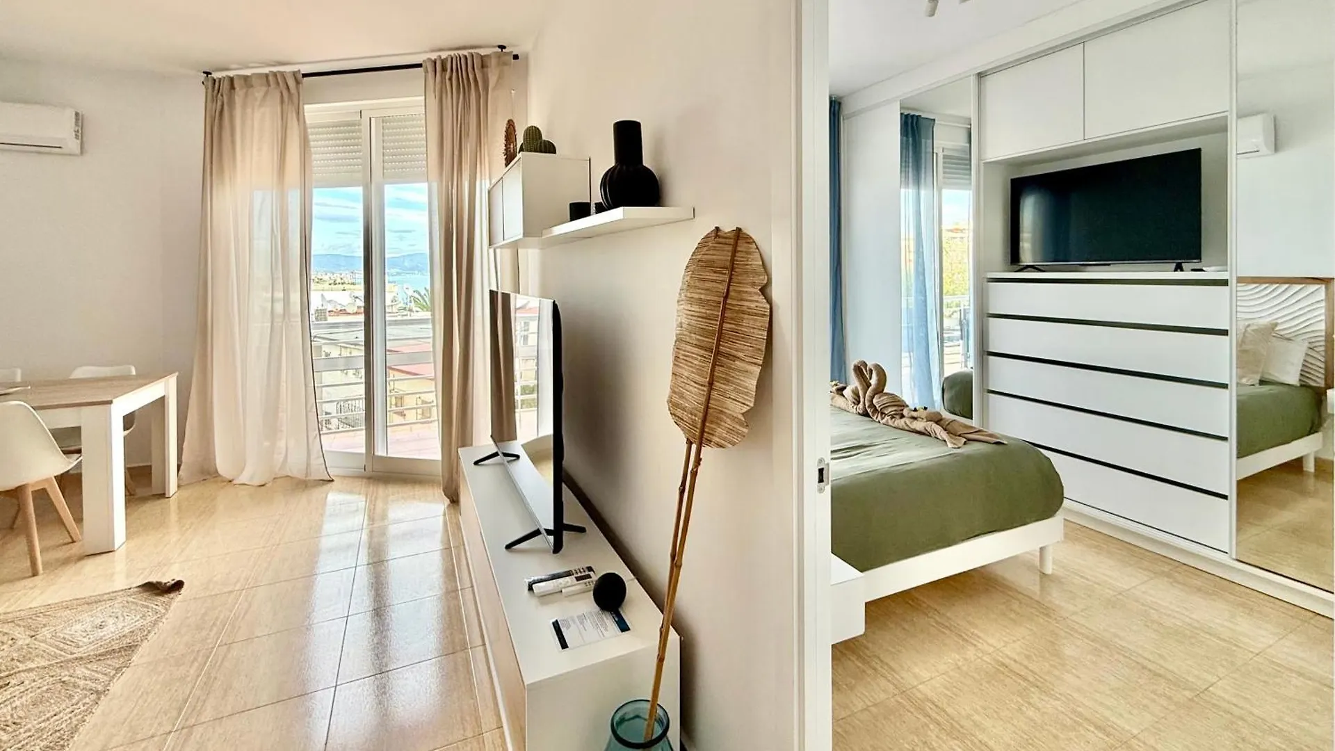 Arrecife De La Roca, Una Ventana Al Mar Torremolinos