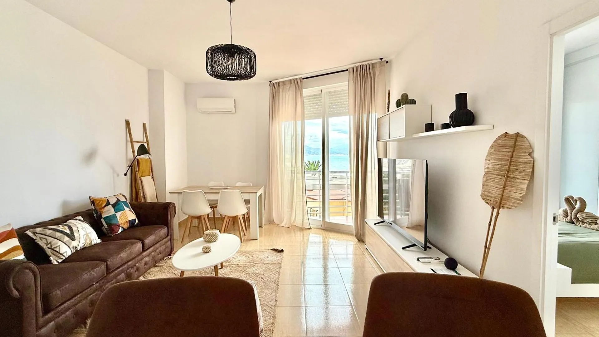 Arrecife De La Roca, Una Ventana Al Mar Torremolinos 0*,