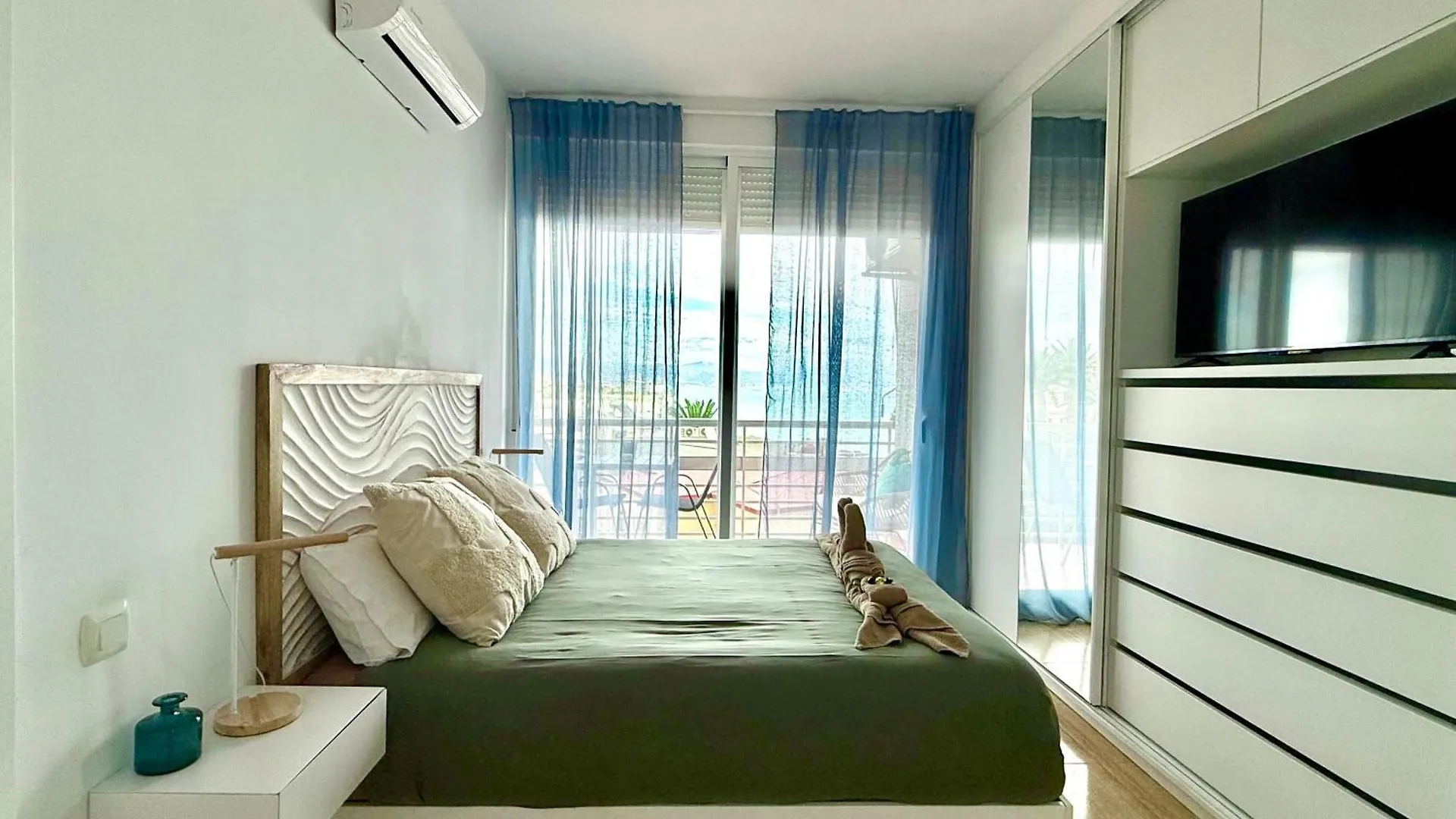 Arrecife De La Roca, Una Ventana Al Mar Torremolinos Španělsko