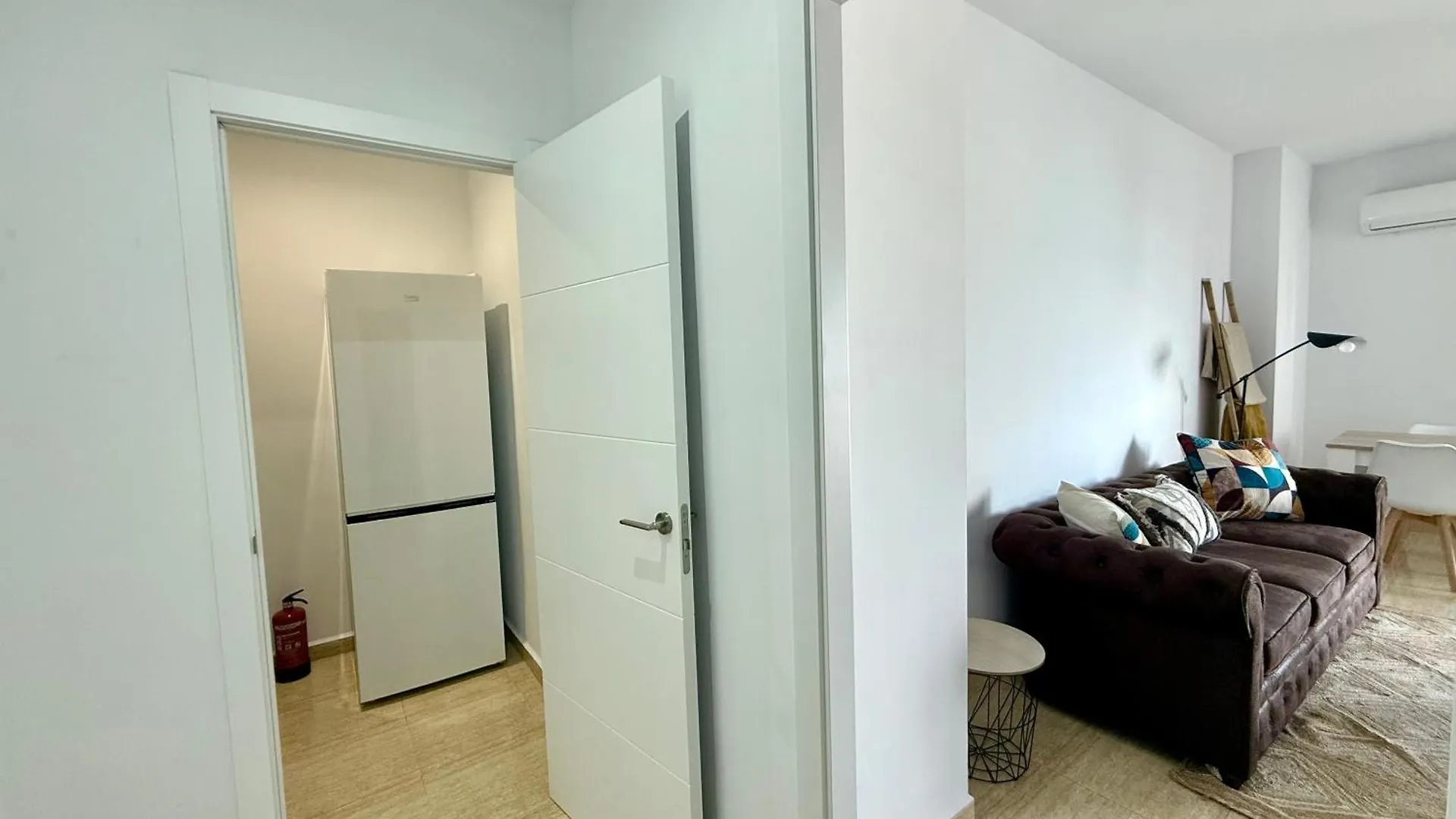 Arrecife De La Roca, Una Ventana Al Mar Torremolinos 0*,  Španělsko